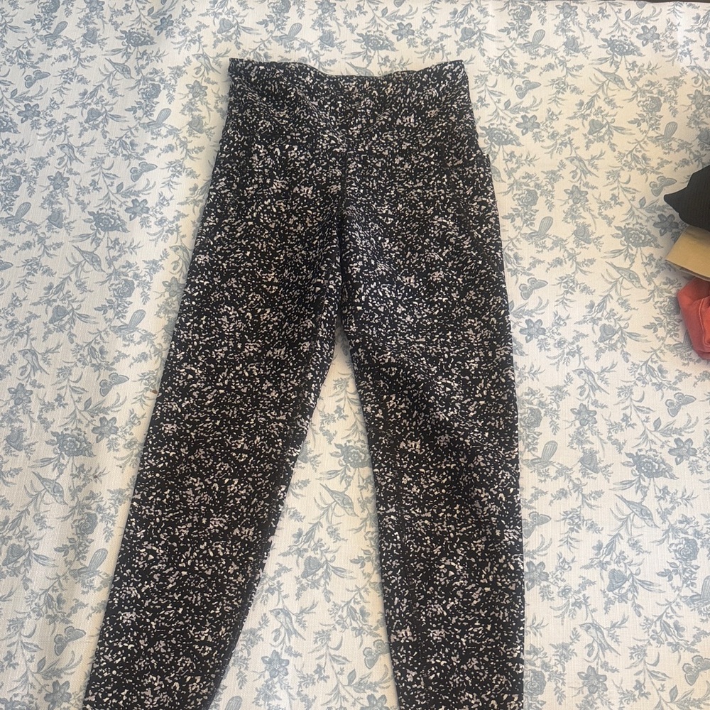 Old Navy Black Speckled High-Waisted Leggings